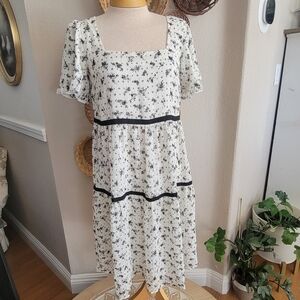 Piper & Scoot Exclusive – The Abigail Dress Black & Gold Floral SZ XS